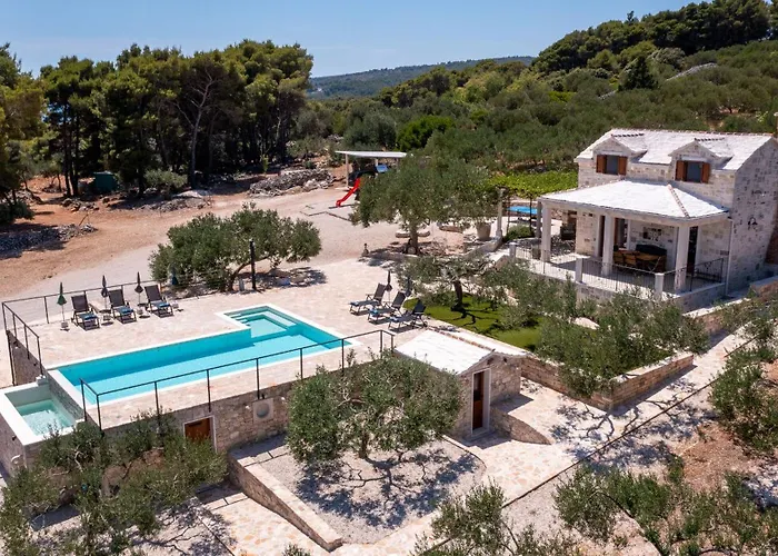 Villa Frida Sumartin