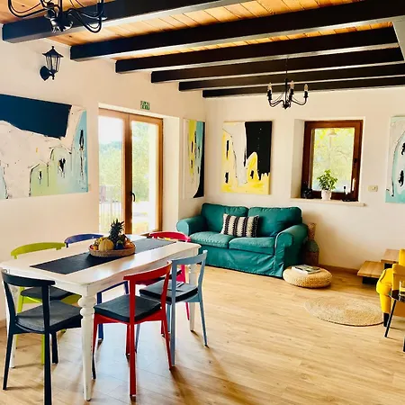 Frida Villa Sumartin