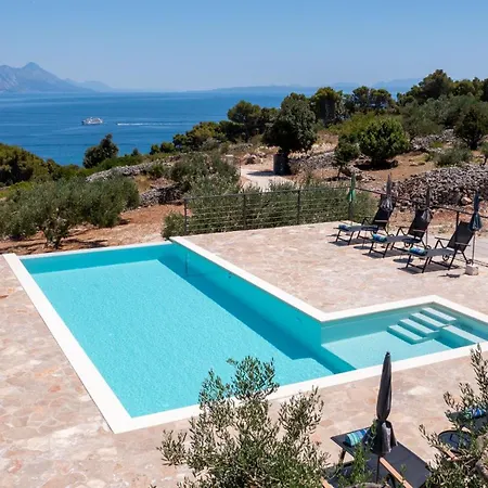 Villa Frida Sumartin